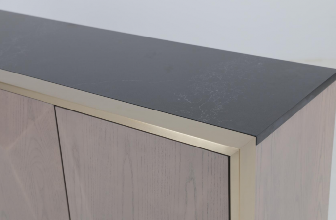 Bàn ghế gỗ Elm cổ điển 1