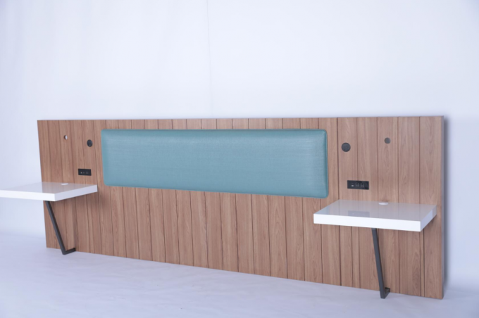 Modern Simple Hotel Solid Wood King Headboard với hai bàn ngủ 0