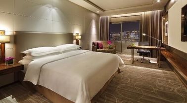 Giá tốt. 5 Star Luxury Hotel Bedroom Furniture King Size Headboard / Solid Walnut trực tuyến