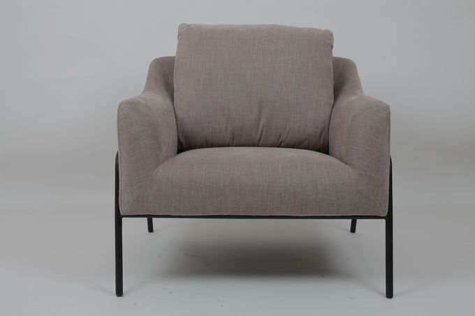 Fashion Modern Living Room Sofa Upholstered Grey With Black Metal Frame 3